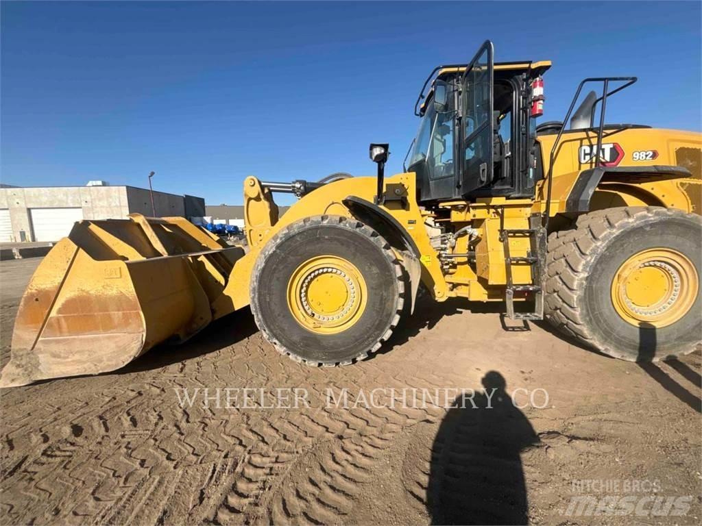 CAT 982 Pale gommate