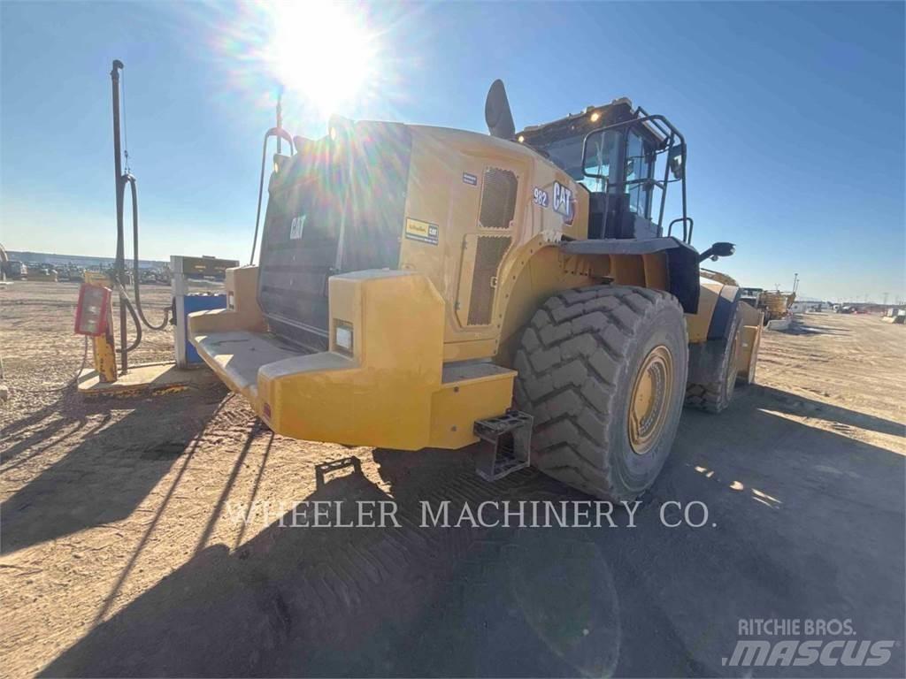 CAT 982 Pale gommate