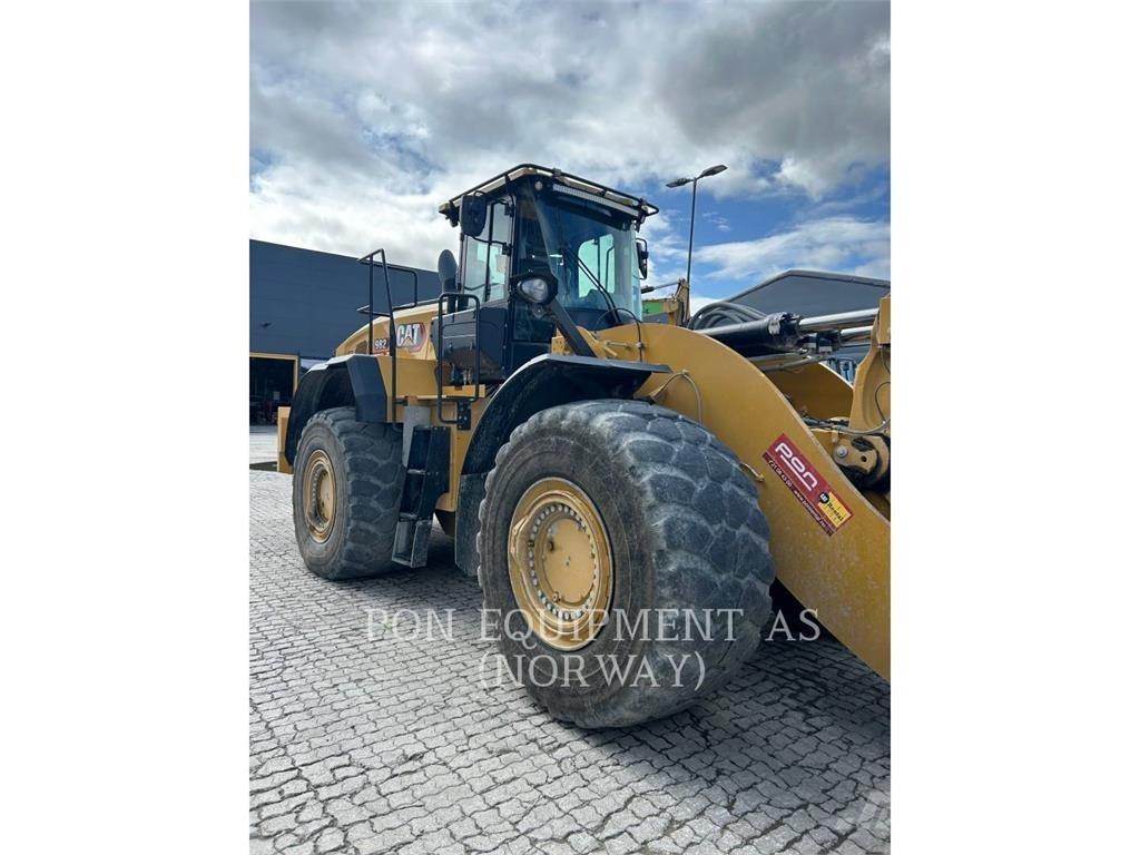 CAT 982-14 Pale gommate