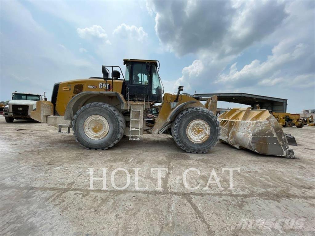 CAT 982 XE Pale gommate