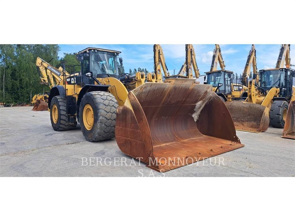 CAT 982M Pale gommate