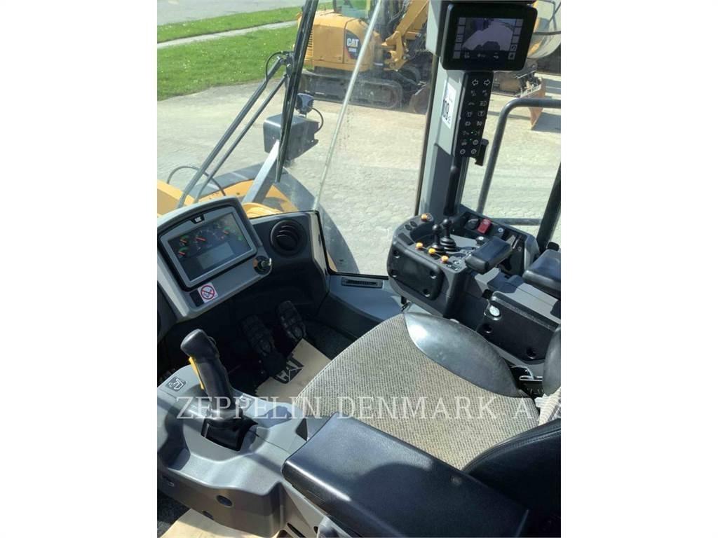 CAT 982M Pale gommate
