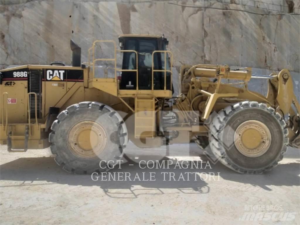CAT 988G Pale gommate