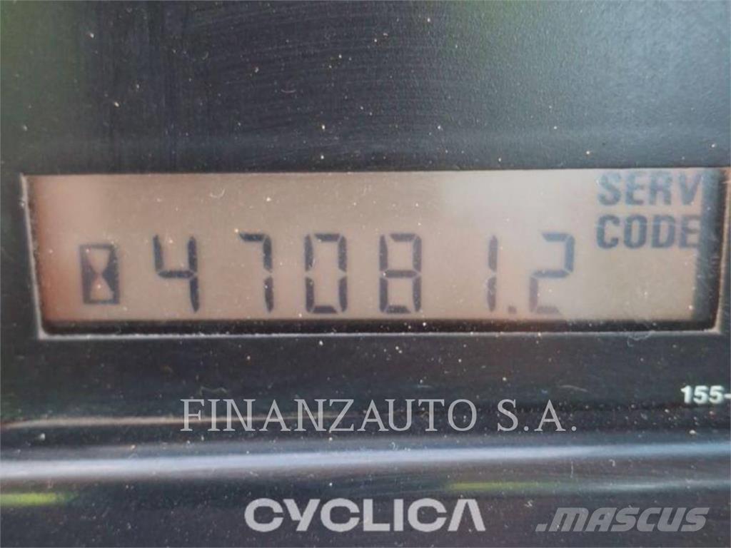 CAT 988G Pale gommate