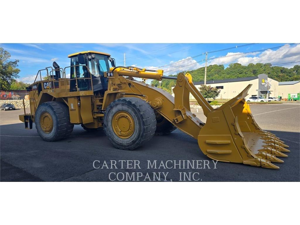 CAT 988H RBLD Pale gommate