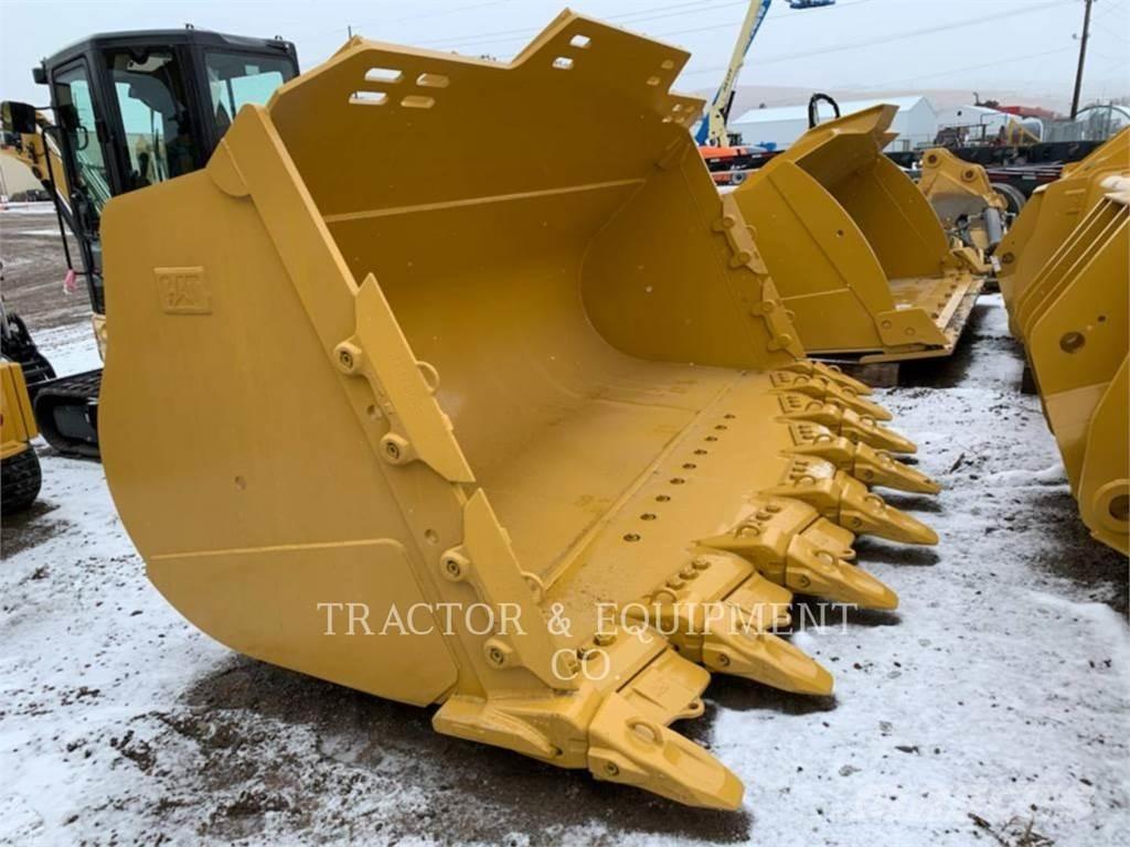 CAT 988K Pale gommate