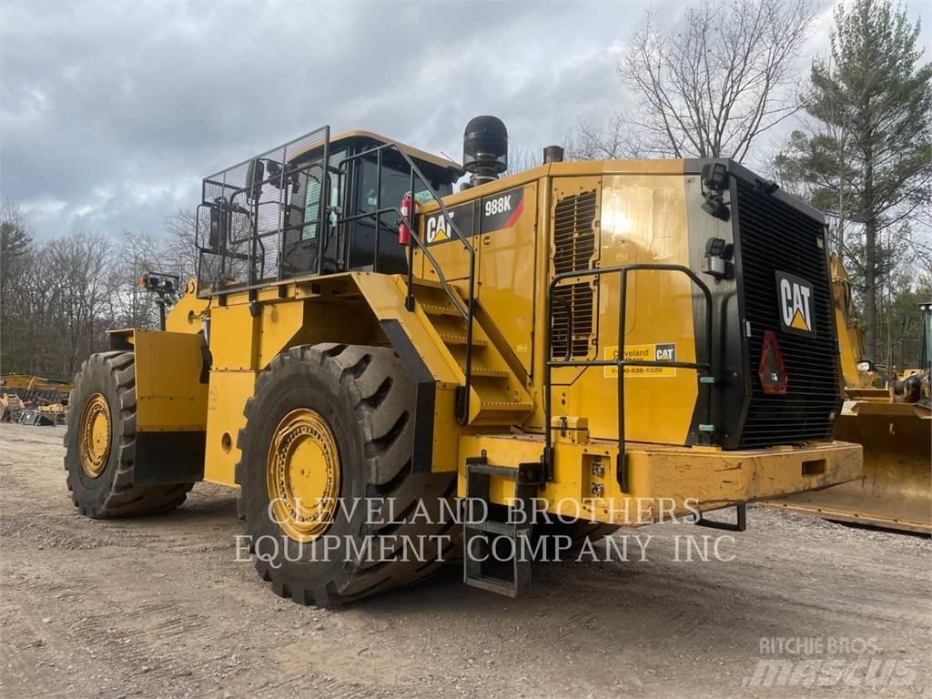 CAT 988K Pale gommate