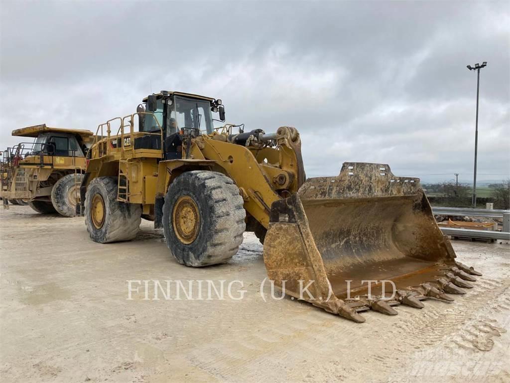 CAT 988K Pale gommate