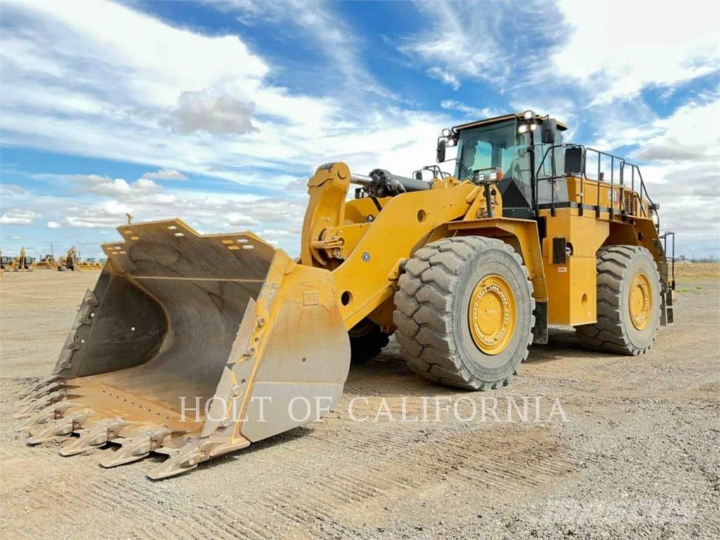 CAT 988K Pale gommate