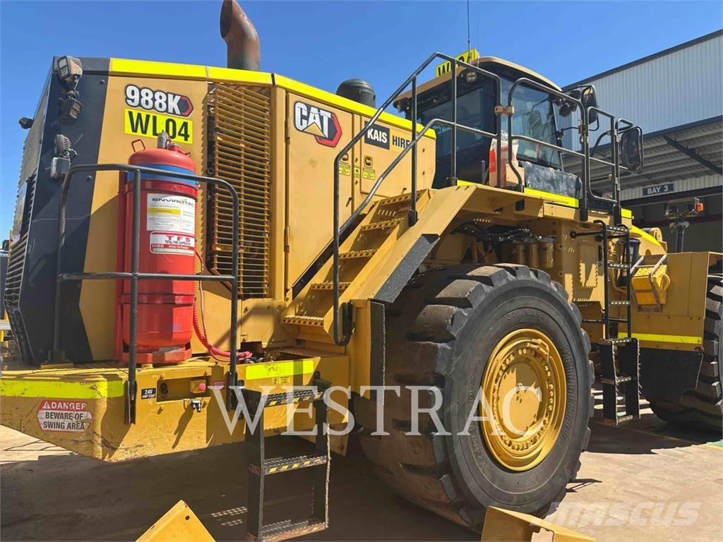 CAT 988K Pale gommate