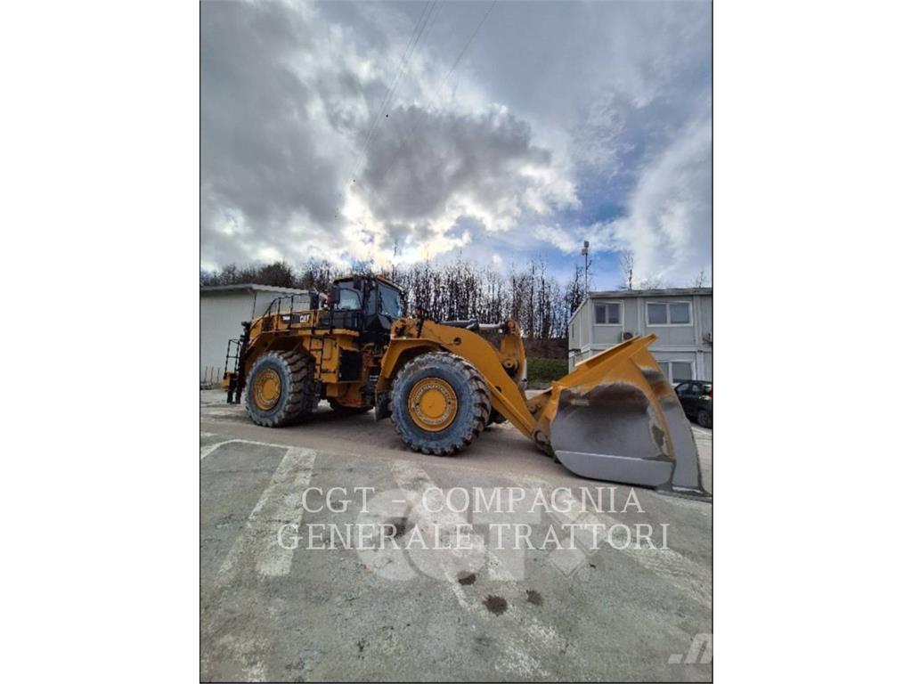 CAT 988K Pale gommate