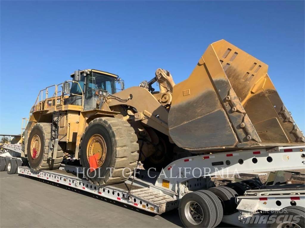 CAT 988K Pale gommate