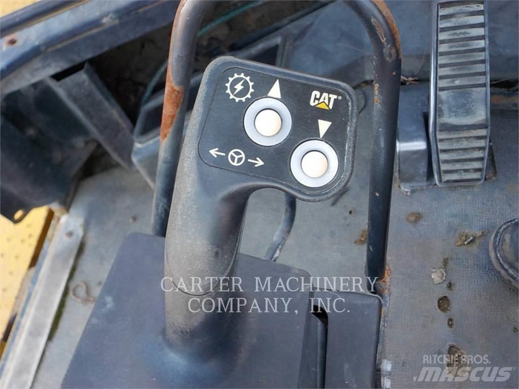 CAT 990 Pale gommate