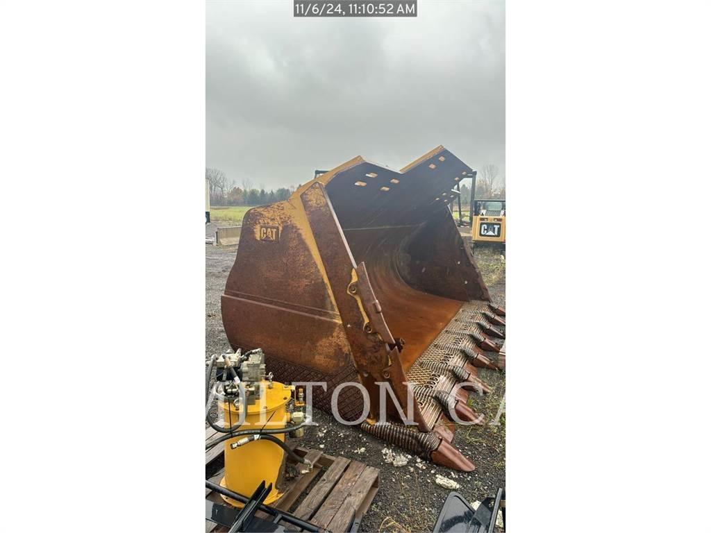 CAT 990K Pale gommate