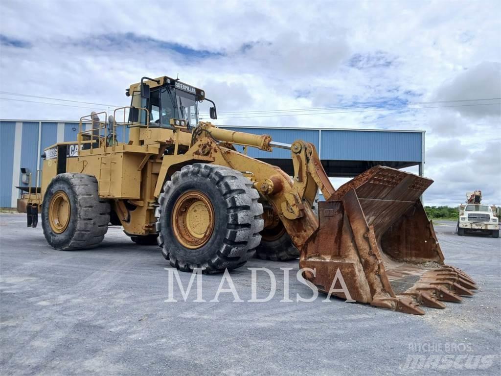 CAT 992G Pale gommate