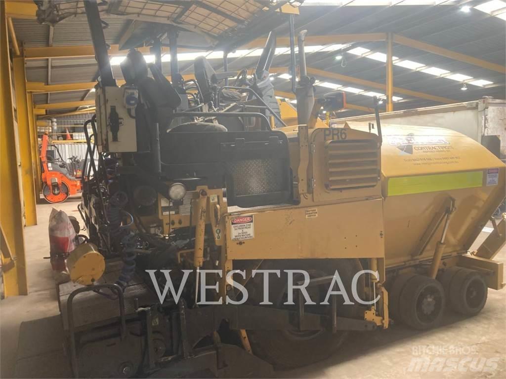 CAT AP-300 Finitrici