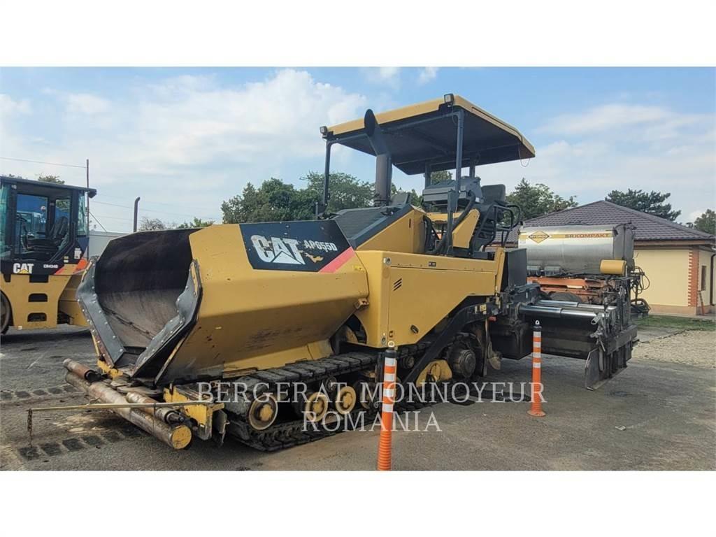 CAT AP-655D Finitrici