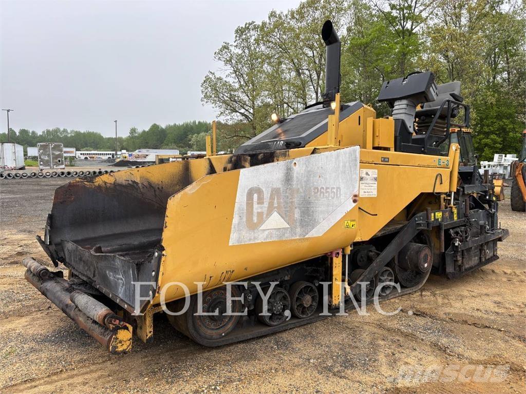 CAT AP-655D Finitrici