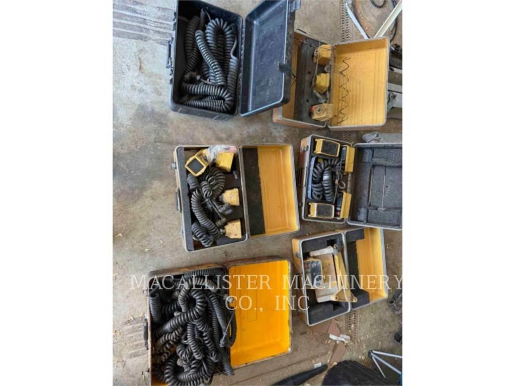 CAT AP1000B Finitrici