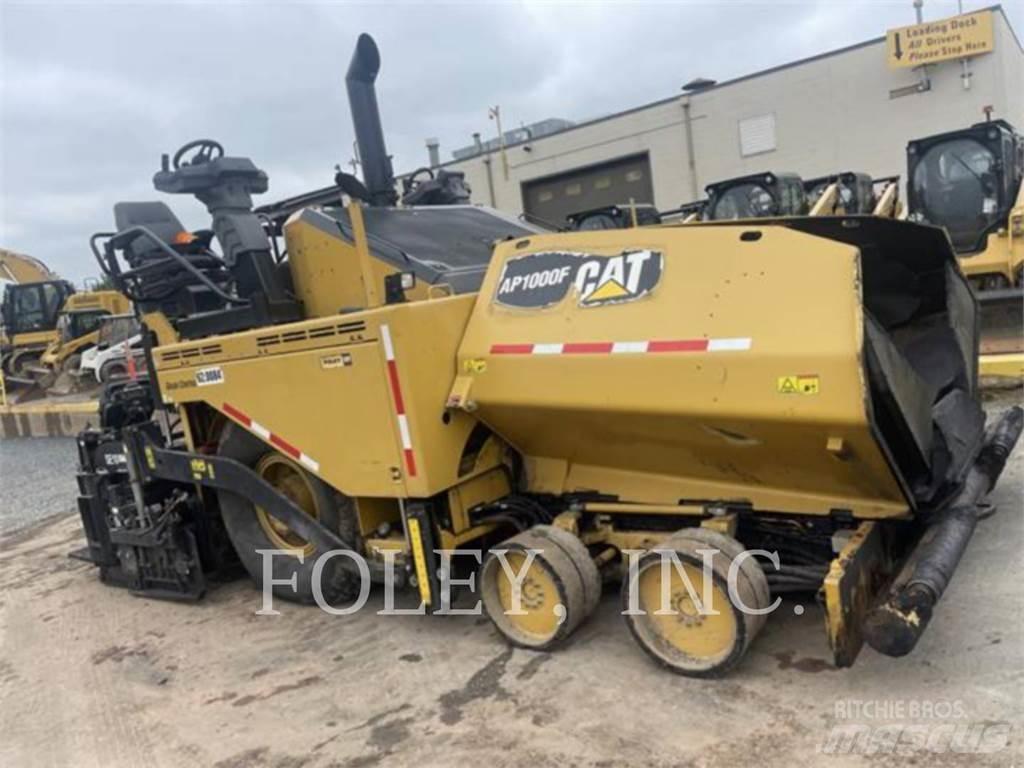 CAT AP1000F Finitrici
