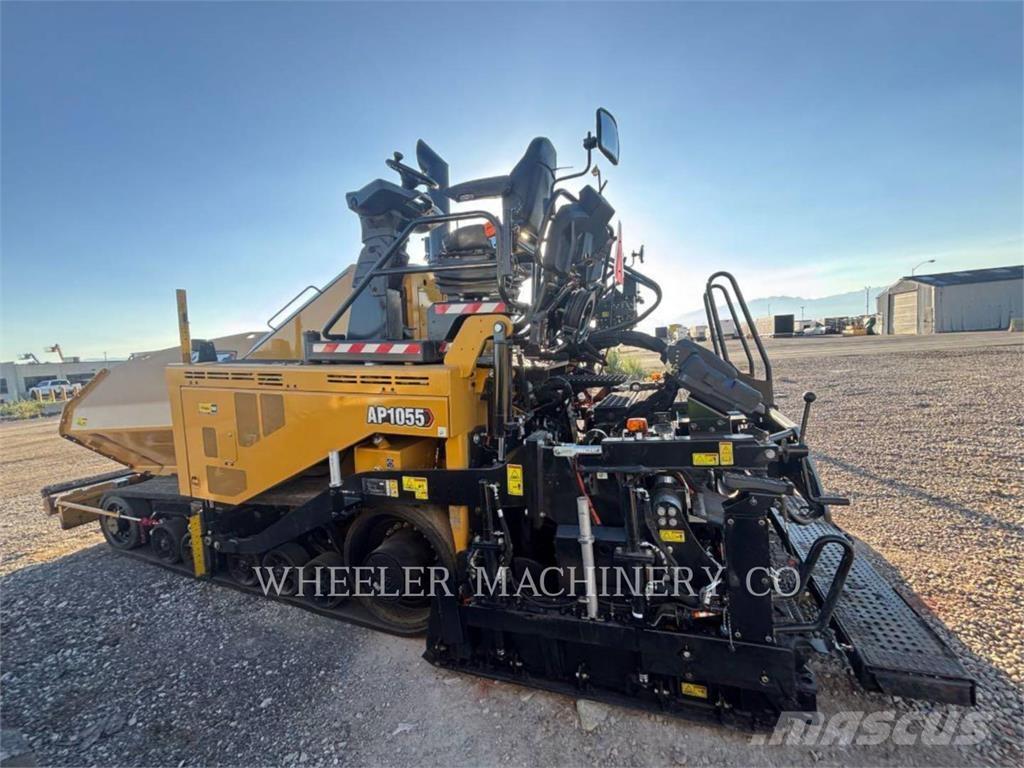 CAT AP1055 Finitrici