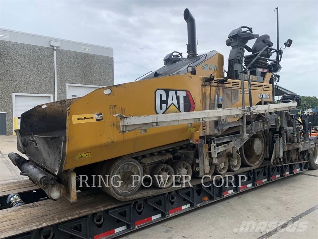 CAT AP1055 Riciclatori d'asfalto