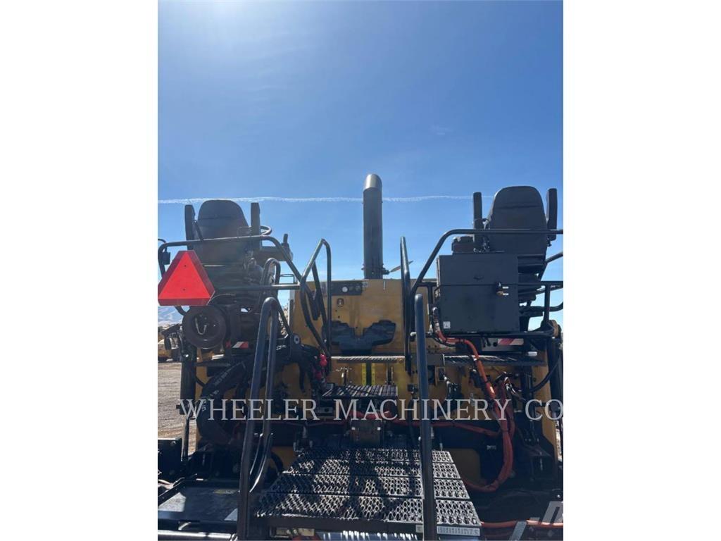 CAT AP1055 Finitrici