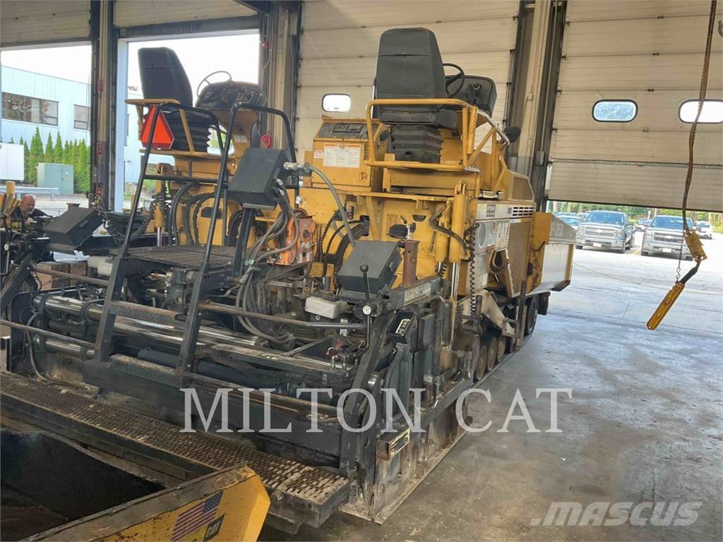 CAT AP1055D Finitrici