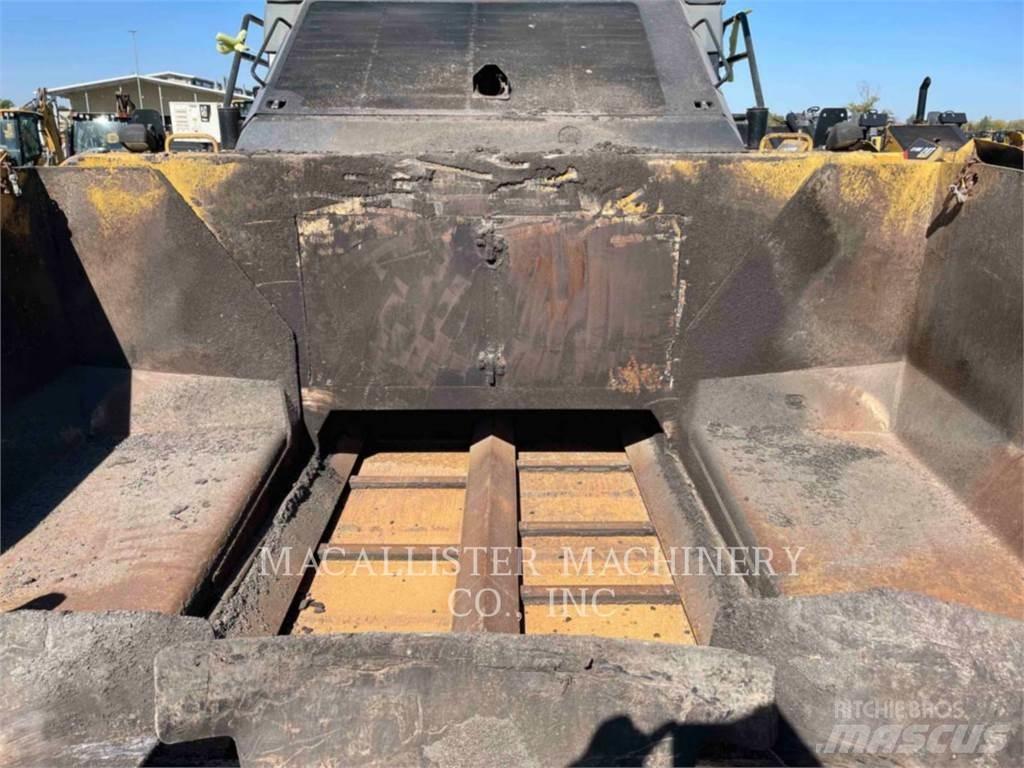 CAT AP1055F Finitrici
