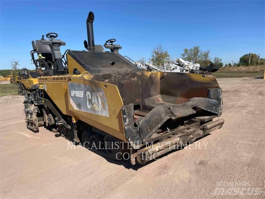 CAT AP1055F Finitrici