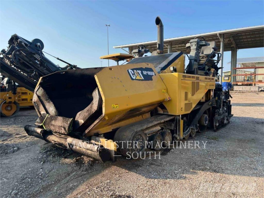 CAT AP1055F Finitrici
