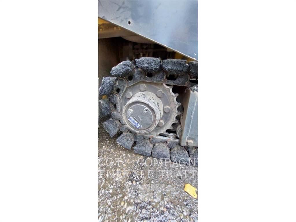 CAT AP255E Finitrici