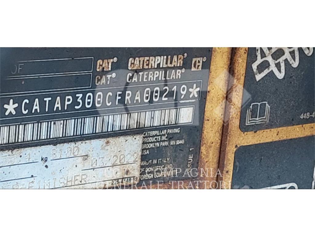 CAT AP300F Finitrici