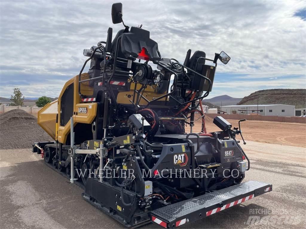 CAT AP555 Finitrici