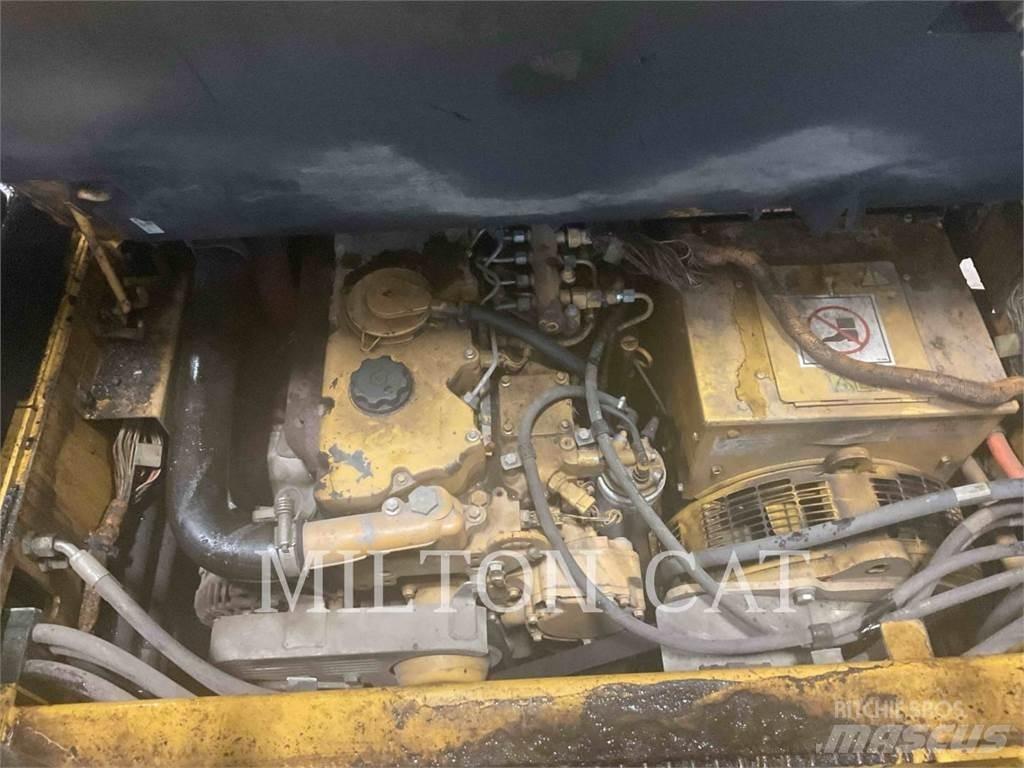 CAT AP555E Finitrici