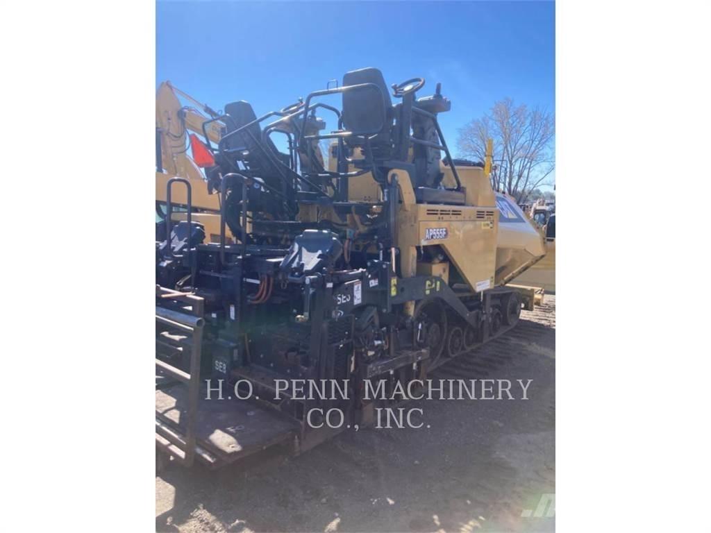 CAT AP555F Finitrici