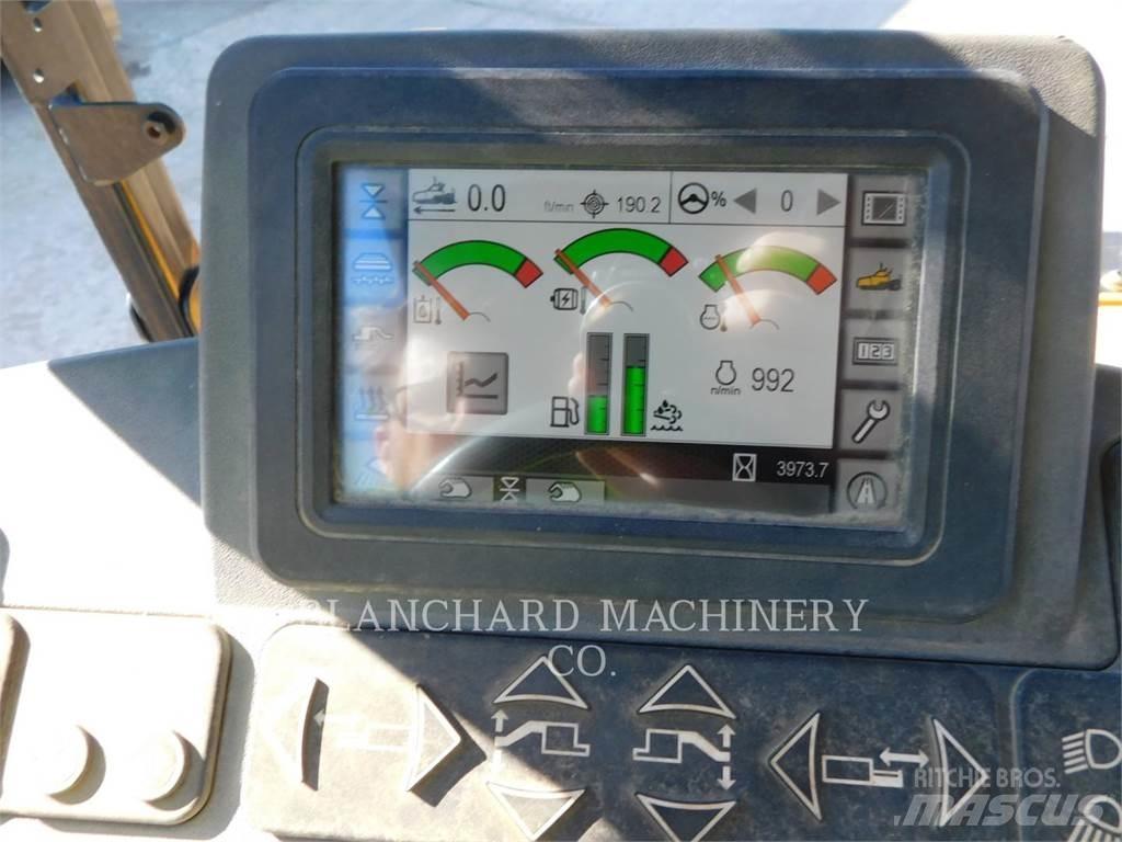 CAT AP555F Finitrici