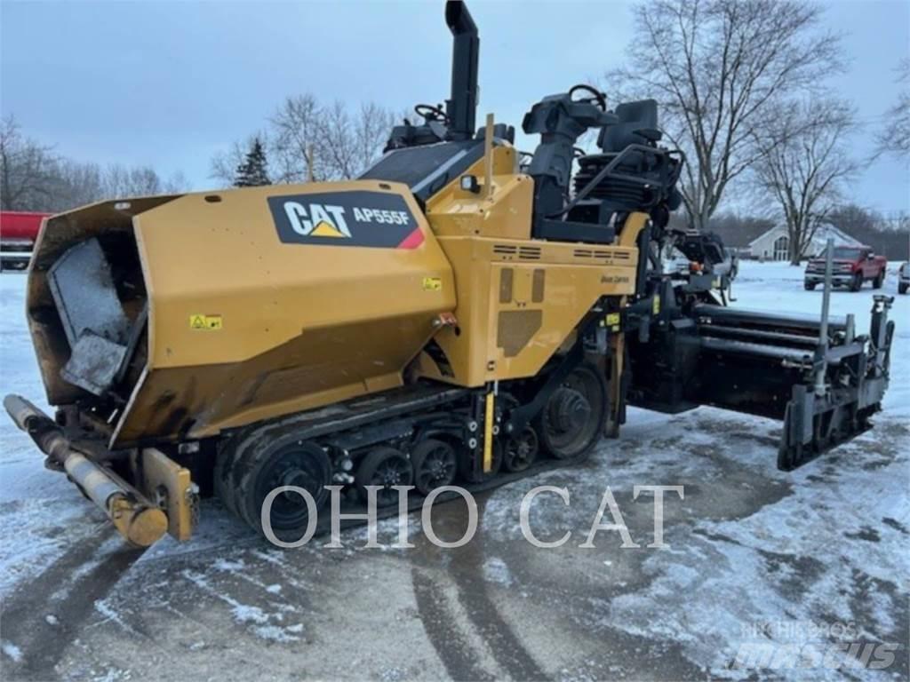 CAT AP555F Spruzzatrici di bitume
