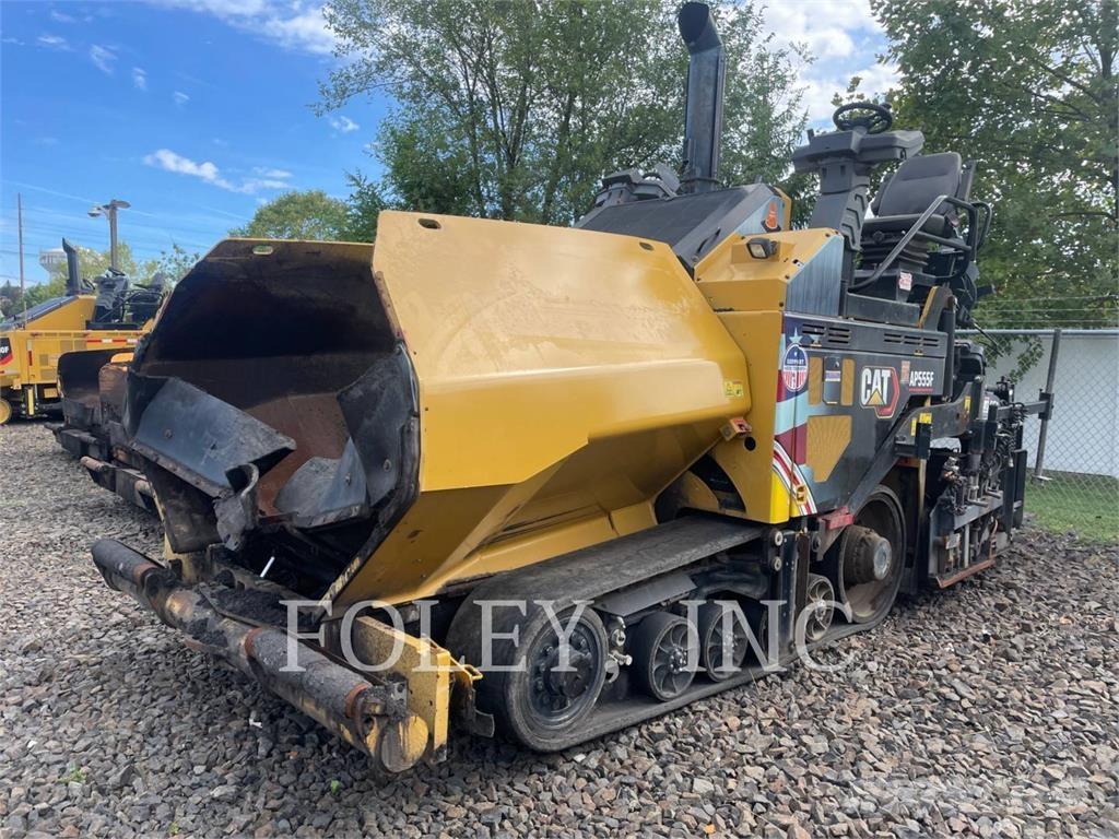 CAT AP555F Finitrici