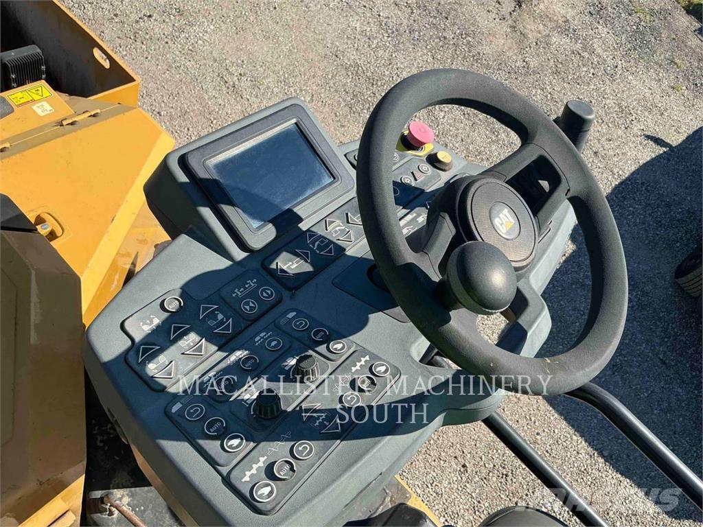 CAT AP555F Finitrici