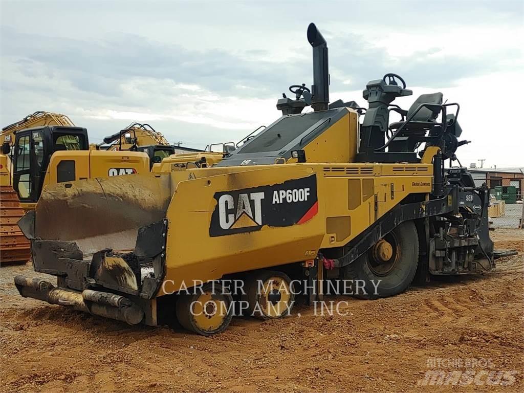 CAT AP600F Finitrici