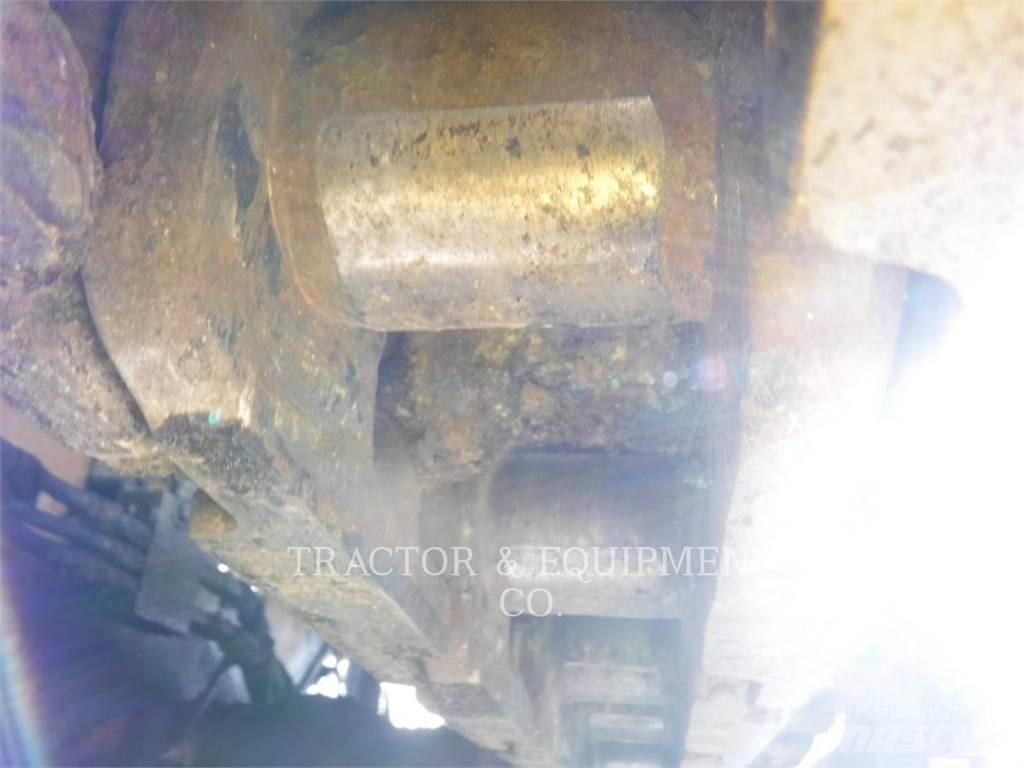 CAT AP650B Finitrici