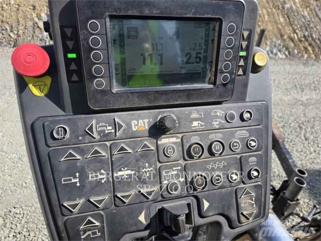 CAT AP655F Finitrici