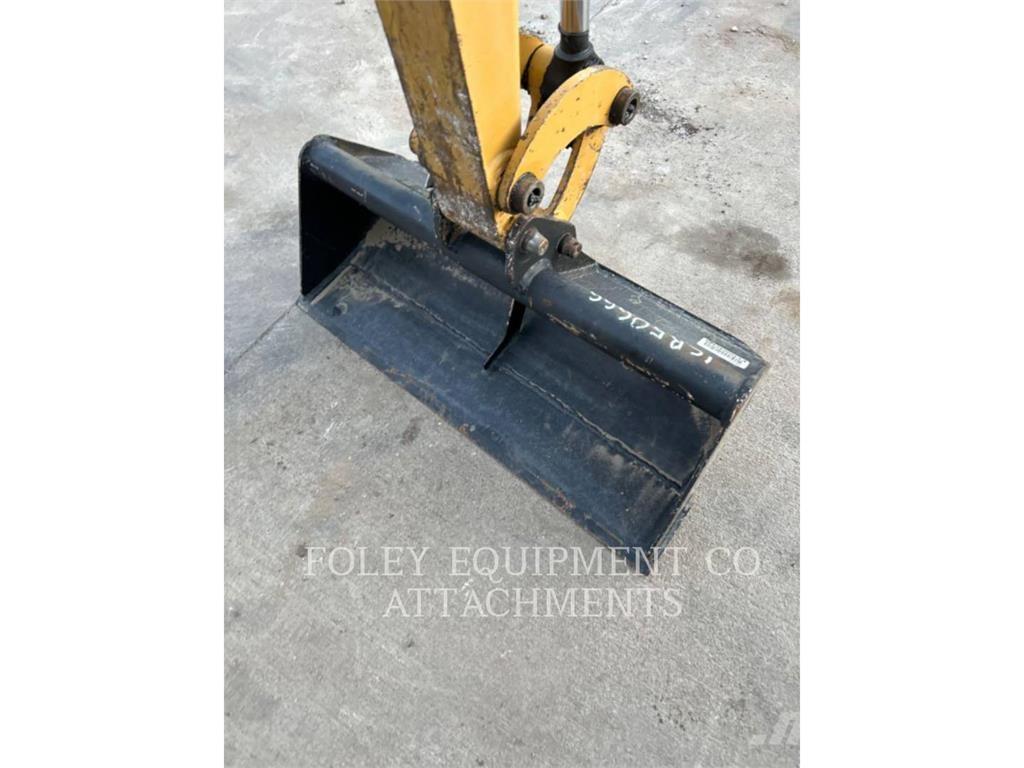 CAT BK300P28 Escavatori cingolati