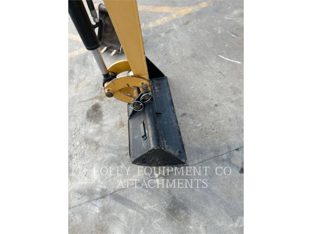 CAT BK300P28 Escavatori cingolati