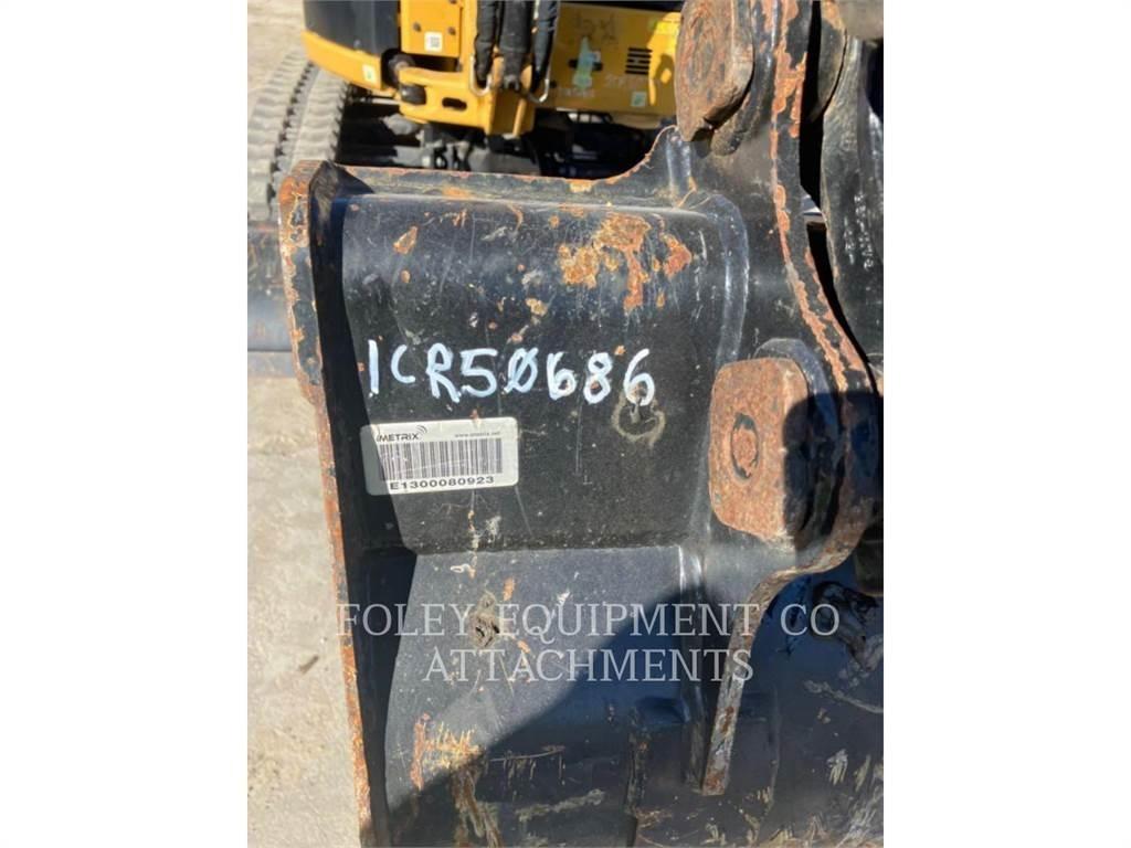 CAT BK302P24 Escavatori cingolati