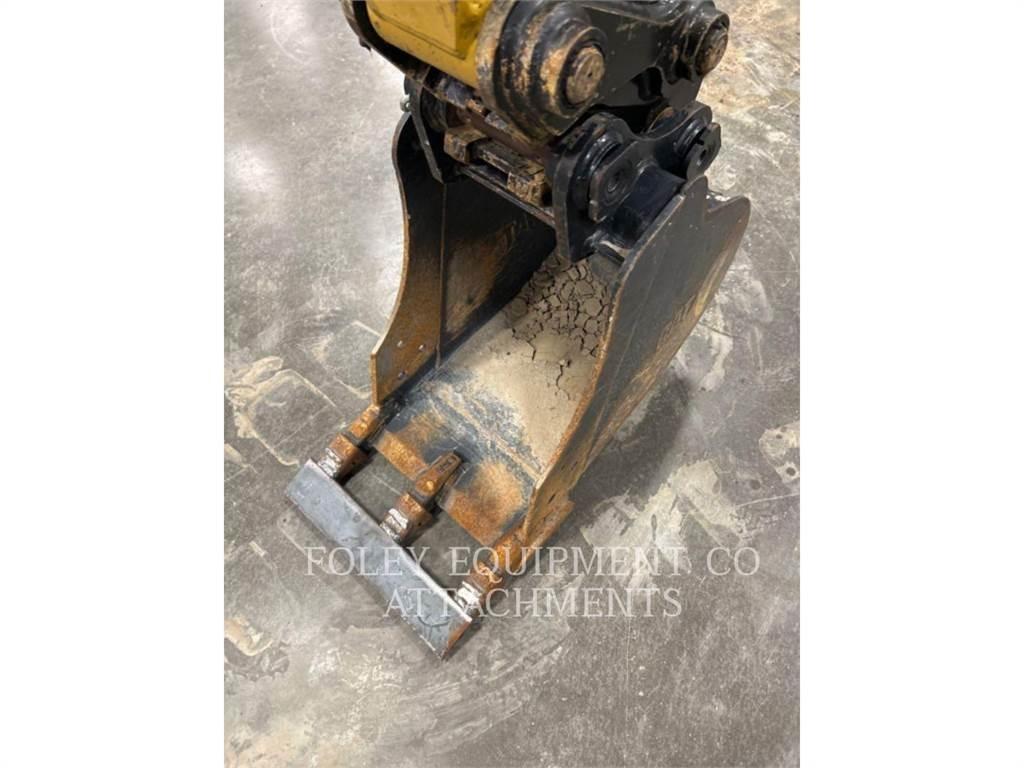 CAT BK303P16 Escavatori cingolati