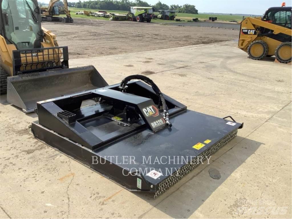CAT BR320 Falciatrici/cimatrici per pascoli