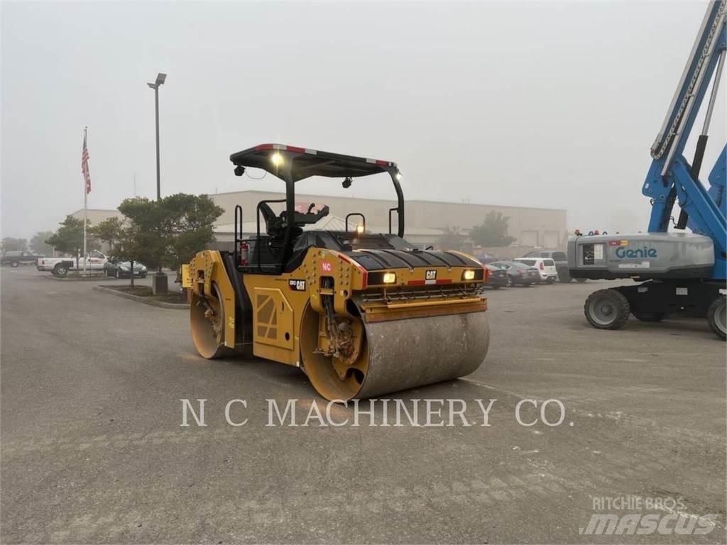 CAT CB13 Finitrici