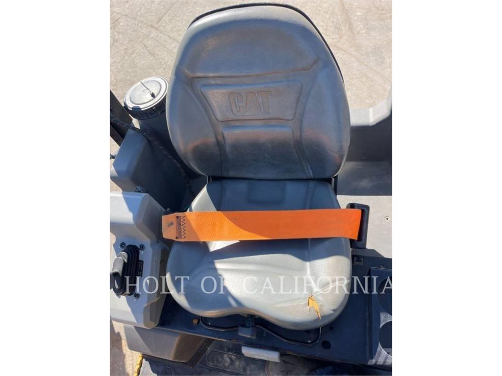 CAT CB4.0 Compattatori da suolo